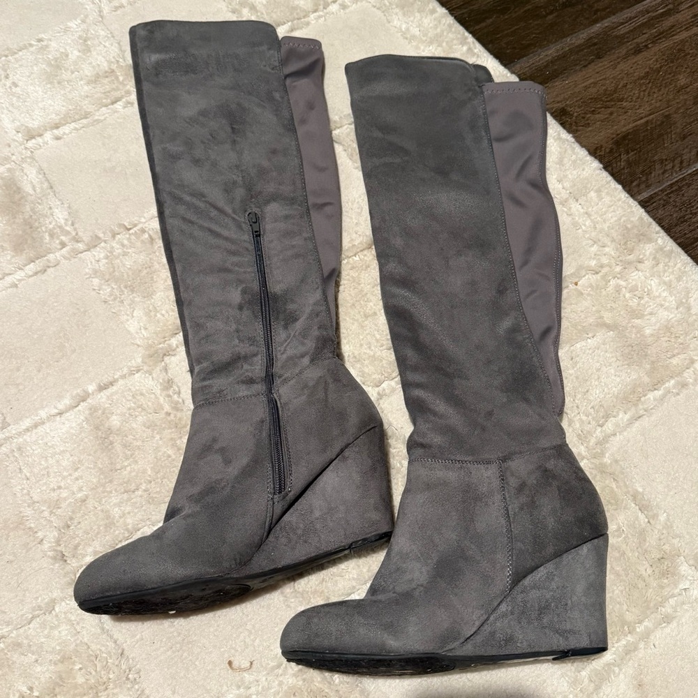 Chinese Laundry Dark Gray Wedge Boots